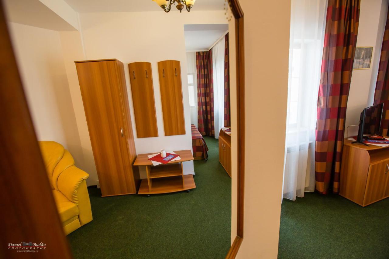Pensiunea Vila Europa Deva Esterno foto