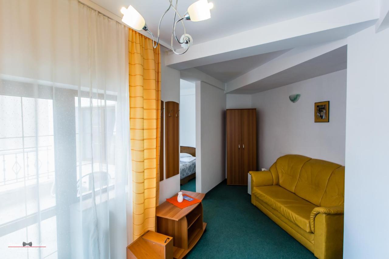 Pensiunea Vila Europa Deva Esterno foto