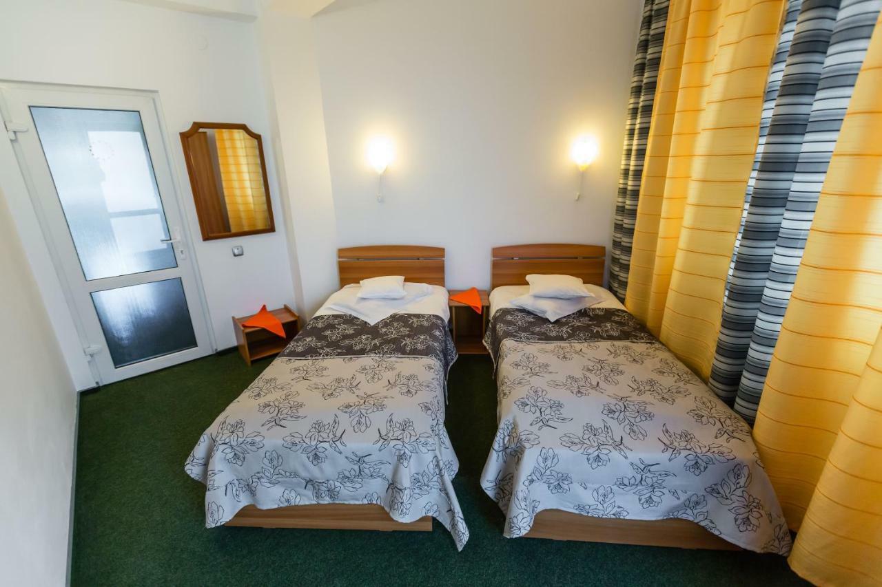 Pensiunea Vila Europa Deva Esterno foto